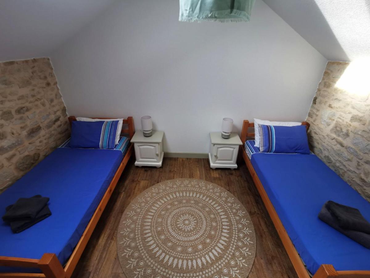 3 Self-Contained Gites With Pool And Games Room Saint-Georges-de-Noisné Buitenkant foto