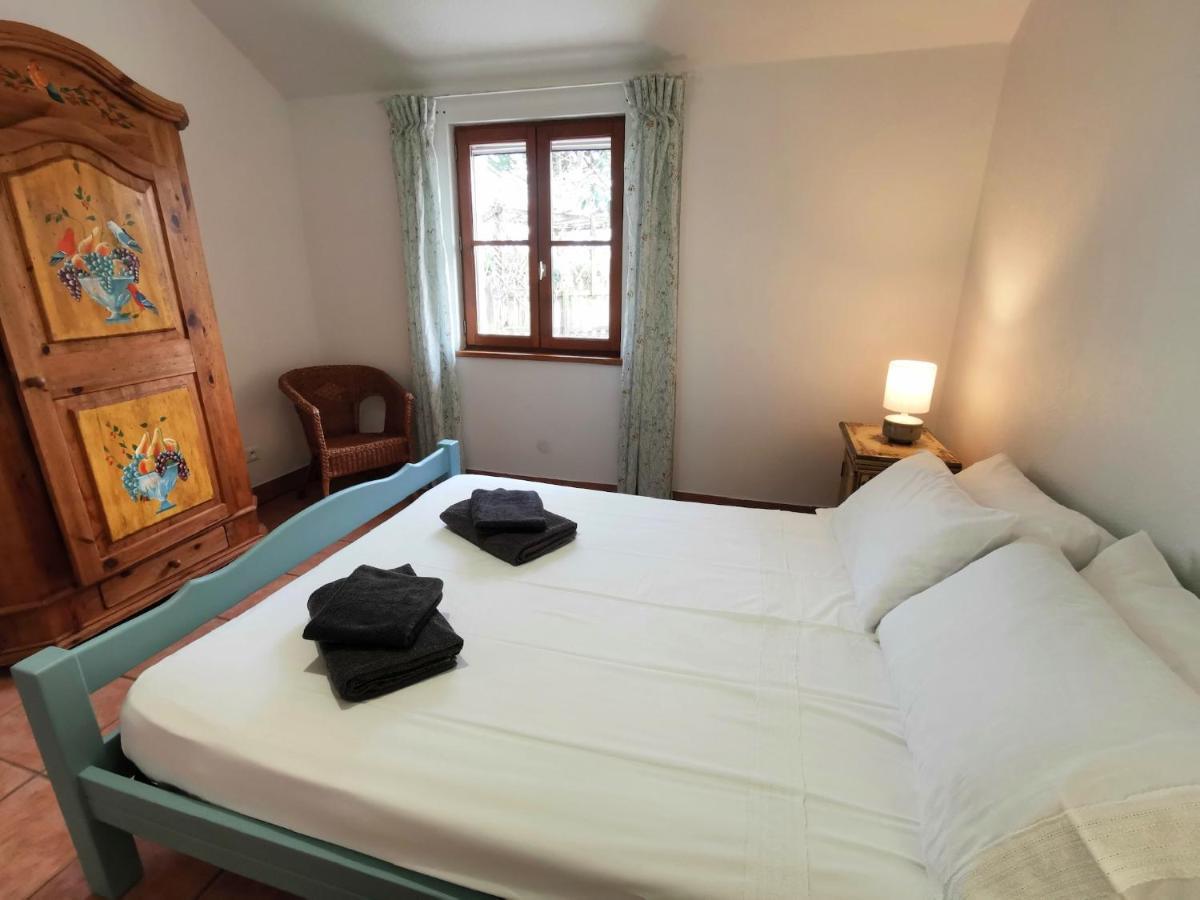 3 Self-Contained Gites With Pool And Games Room Saint-Georges-de-Noisné Buitenkant foto