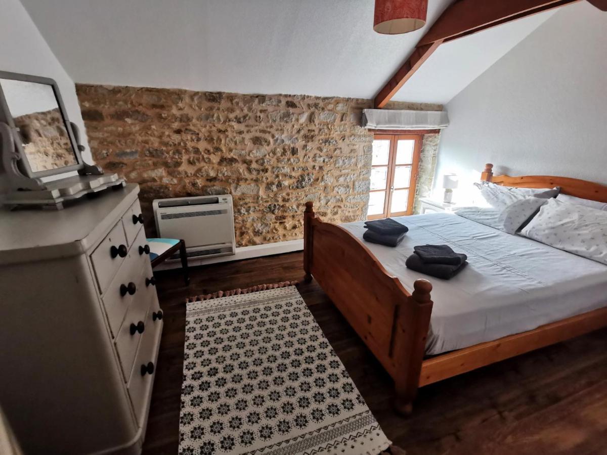 3 Self-Contained Gites With Pool And Games Room Saint-Georges-de-Noisné Buitenkant foto