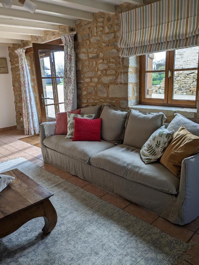 3 Self-Contained Gites With Pool And Games Room Saint-Georges-de-Noisné Buitenkant foto